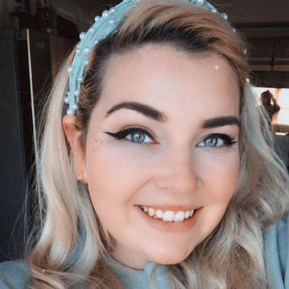 Profile Picture of Gillian Ronayne (@gillbean11) on Poshmark