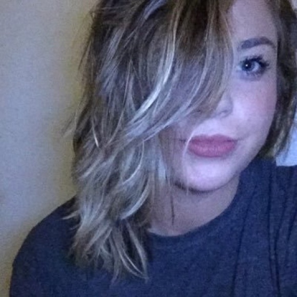 Profile Picture of Kaibree Dunkerson (@kaibreelynn) on Poshmark