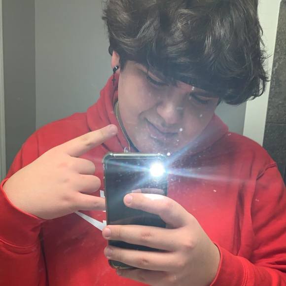 Profile Picture of Joseph Cadavid (@ragequitjoe) on Poshmark