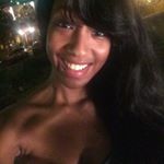 Profile Picture of April Day (@adaywithapril) on Instagram