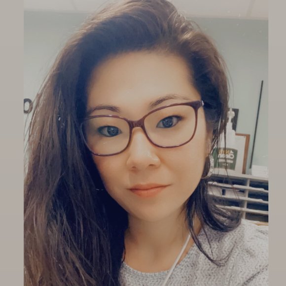 Profile Picture of Darleen Chiacchiaro (@dchiacchiaro) on Poshmark