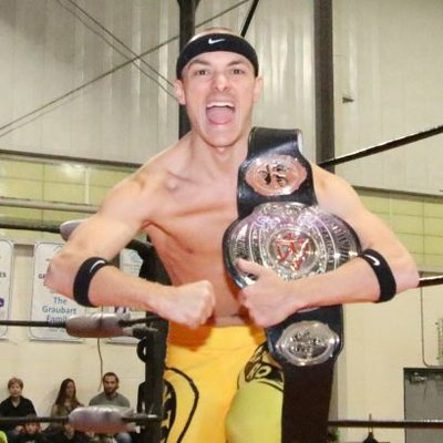 Profile Picture of Sean Royal (@heavyweightsean) on Twitter