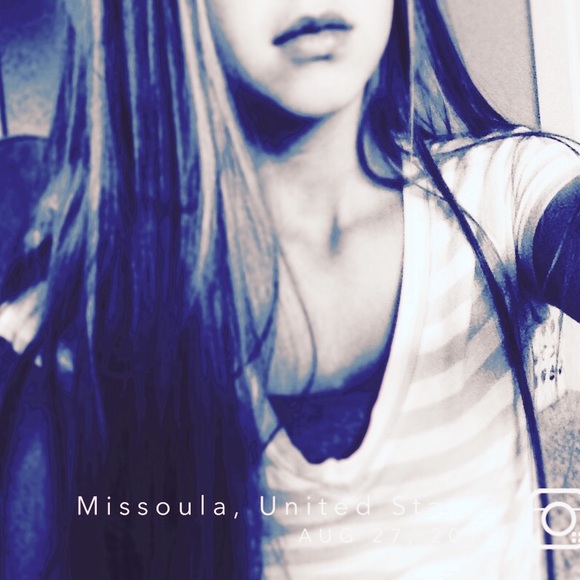 Profile Picture of Olivia Cady (@ogcady) on Poshmark