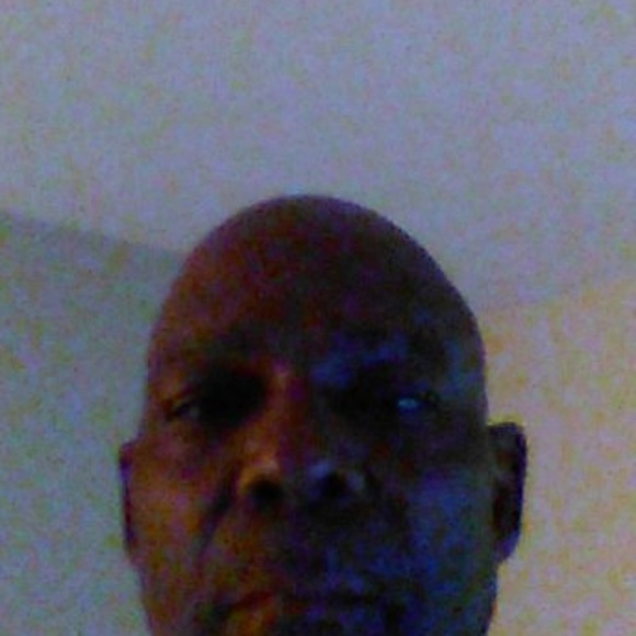 Profile Picture of Eugene Bradley (@eugene_bradley) on Poshmark