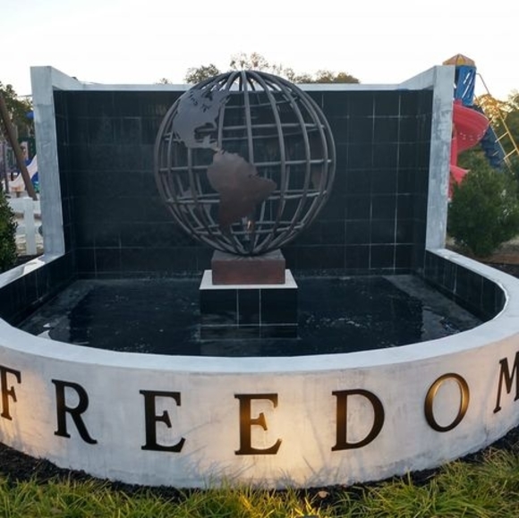 Profile Picture of John Skinner (@js5258324) on Poshmark