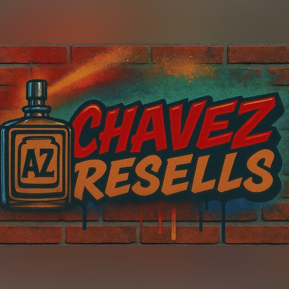 Profile Picture of Christopher Chavez (@chavezresells) on Poshmark