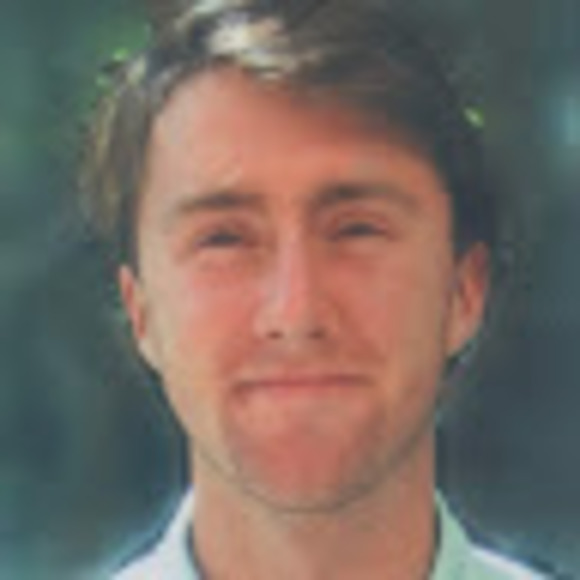 Profile Picture of Emerson Sistare (@emersonsistare) on Poshmark