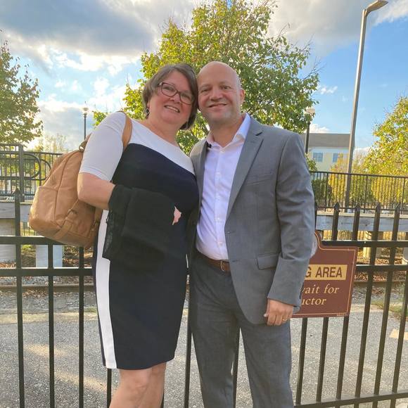 Profile Picture of Jeneen Hulse-amado (@jhulseamado) on Poshmark