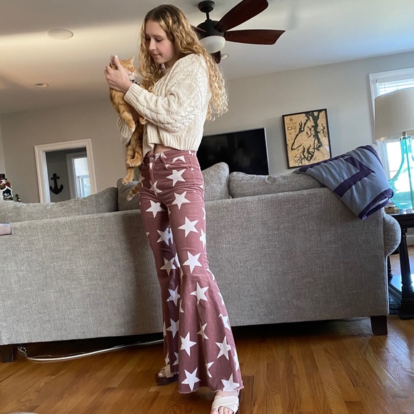 Profile Picture of Haley Mccabe (@hkmccabe) on Poshmark