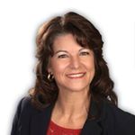Profile Picture of Lorie Spiewak Shorewest Realto (@loriespiewakshorewestrealtors) on Instagram