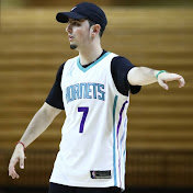 Profile Picture of Vinny Vetrone (@vinnyvetrone) on Youtube