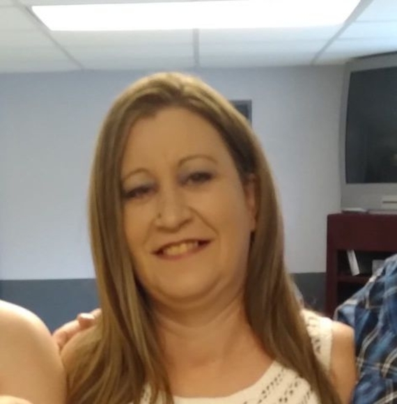 Profile Picture of Jennifer Pierre acuff (@jenniferpier690) on Poshmark