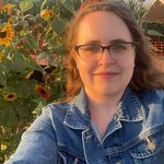 Profile Picture of Laura Burkett (@littlepinkbearl) on Instagram