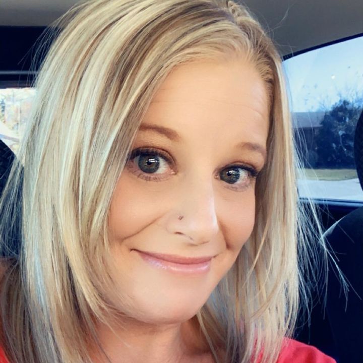 Profile Picture of Amber Eichler (@ambereichler2881) on Tiktok