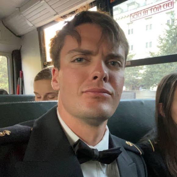 Profile Picture of Brandon Prouse (@brandontp2000) on Poshmark