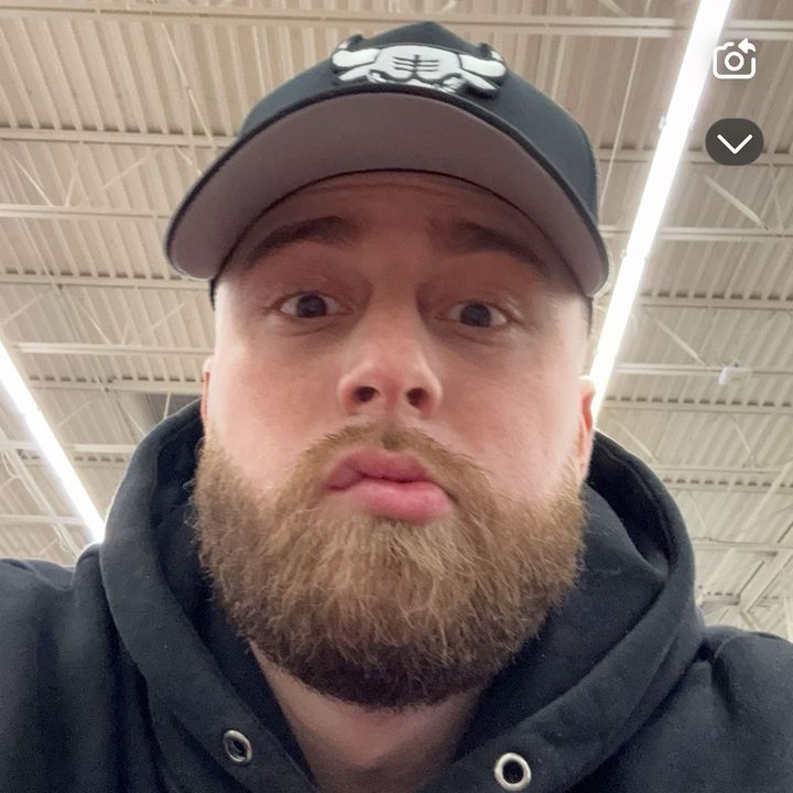 Profile Picture of Robert Chayka (@robertchayka) on Tiktok
