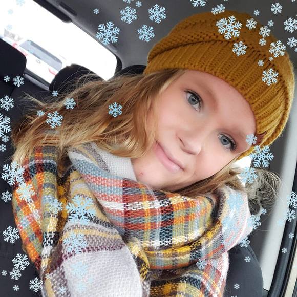 Amber Reilly - Poshmark Profile Picture of Amber Reilly (@areilly520) on Poshmark