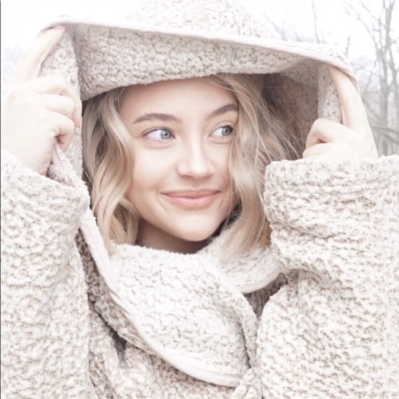 Profile Picture of Maria Macuga (@1997joy) on Poshmark