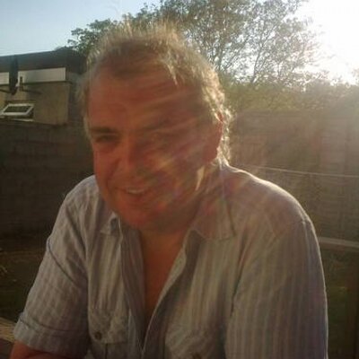 Profile Picture of Steve Minett (@Sminge67) on Twitter