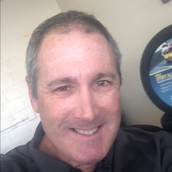 Profile Picture of Glenn Erikson (@glenntpa) on Poshmark