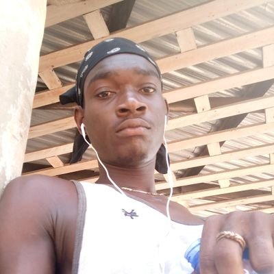 Profile Picture of WITTY (@William80441774) on Twitter