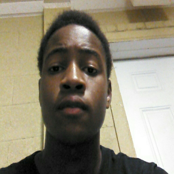Profile Picture of Rashad Mitchell (@rashad99) on Poshmark