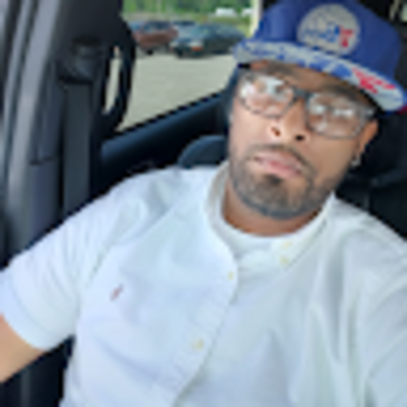 Profile Picture of Daniel May (@virgoatd) on Poshmark