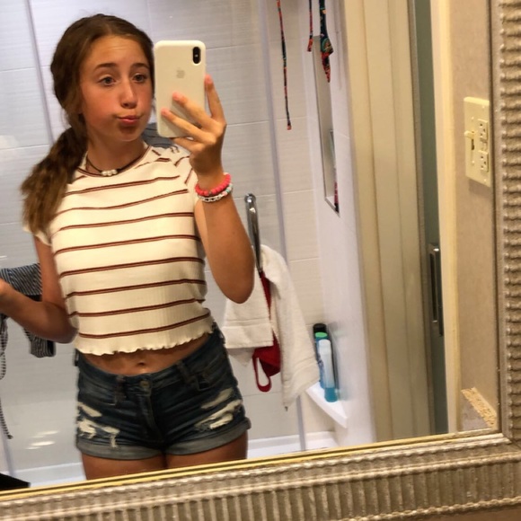 Profile Picture of Jalynn Wilmot (@jalynnwilmot) on Poshmark