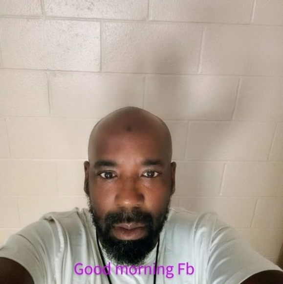 Profile Picture of Dante Harrison (@harrisondante18) on Poshmark