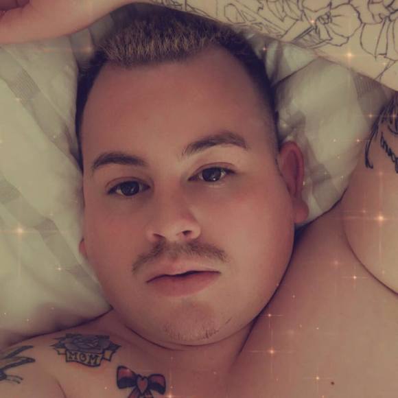Profile Picture of Daniel Daniel (@dannnyboooy) on Poshmark