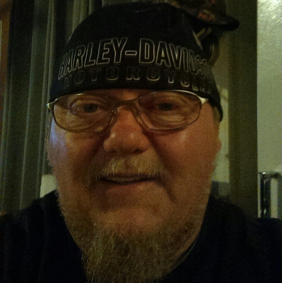 Profile Picture of Larry Demoss (@smurfdemoss67) on Poshmark