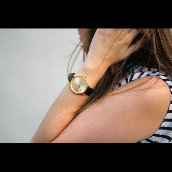 Profile Picture of Sarah James (@sarahxosarah) on Poshmark