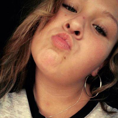 Profile Picture of Macy Marsh (@macy_jo12) on Twitter