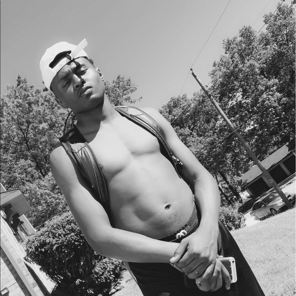 Profile Picture of London Long (@asvpswervo) on Poshmark