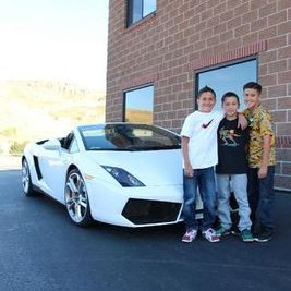 Profile Picture of Jonathan Candelaria (@Jonathan_23327) on Twitter