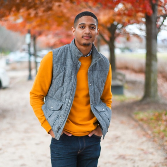 Profile Picture of Eric Jefferson (@ericjefferson) on Poshmark