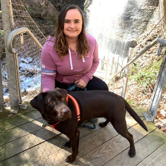 Profile Picture of Lexie Wiley (@lexiedawnw) on Poshmark