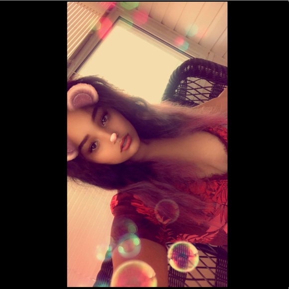 Profile Picture of Brebreia Boozer (@breiaboozer26) on Poshmark