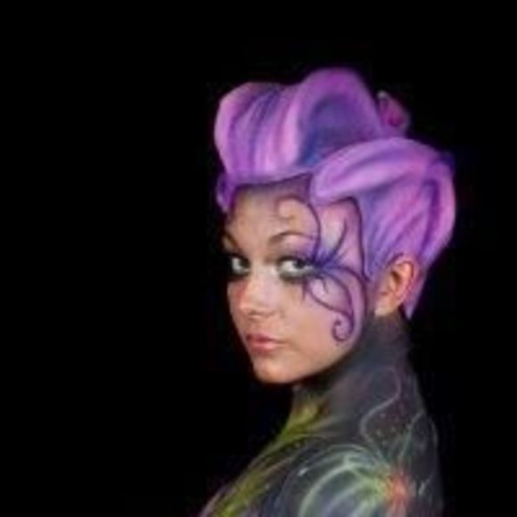 Profile Picture of Mattie Cobb (@makeupbymattie) on Poshmark