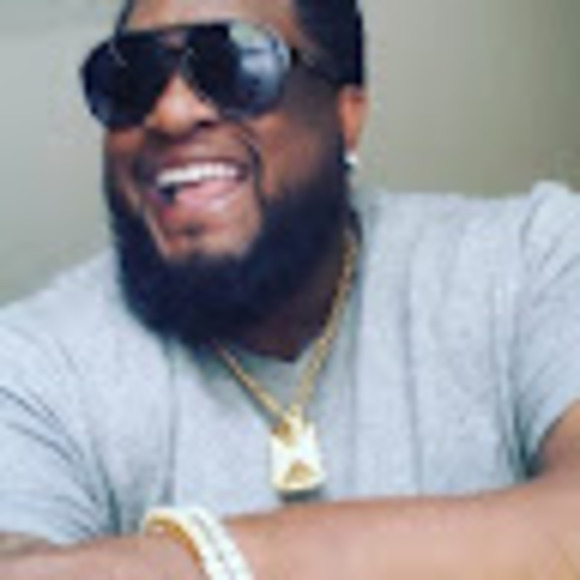 Profile Picture of Michael Carter (@j88carter) on Poshmark