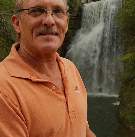 Profile Picture of Rick Julson (@rickjulson) on Poshmark