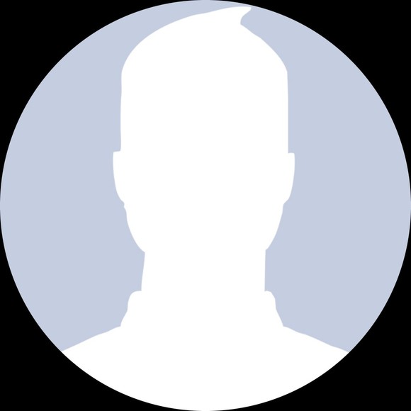 Profile Picture of Acim M (@micamaltzman) on Poshmark