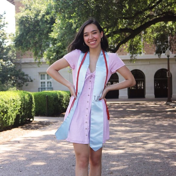 Profile Picture of Melanie Klock (@mmklock732) on Poshmark