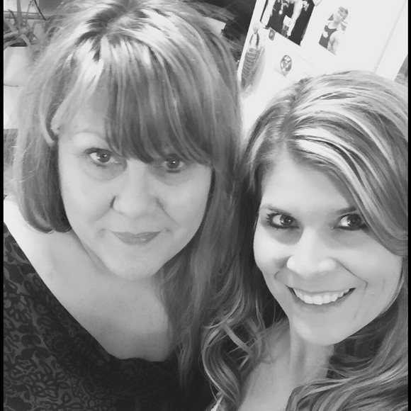 Profile Picture of Bobbie Ligon (@bobbieligon) on Poshmark