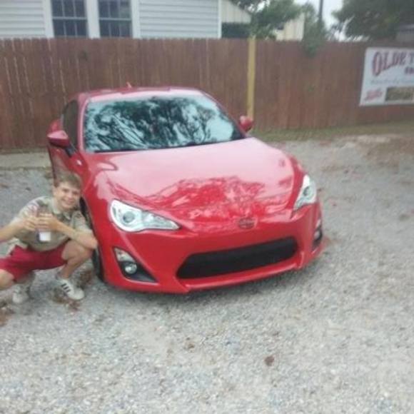 Dillon Hayzlett - Poshmark Profile Picture of Dillon Hayzlett (@dillon_hayzlett) on Poshmark