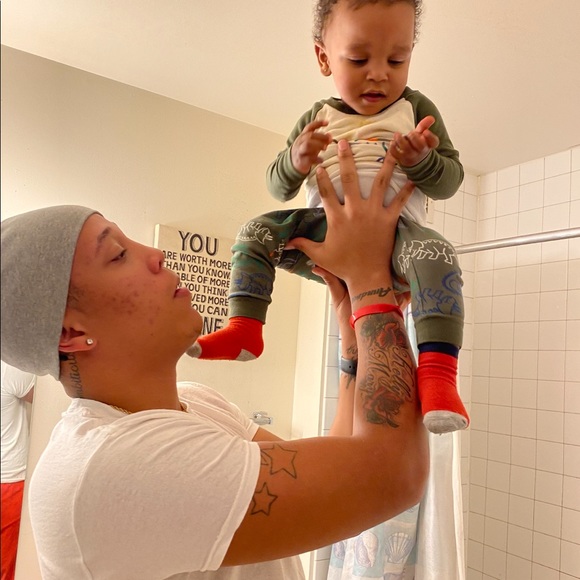 Profile Picture of Andre Brookins (@andre762s) on Poshmark