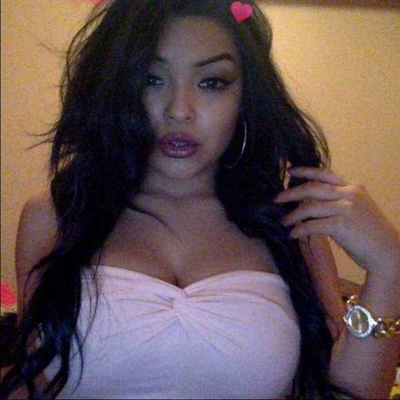 Profile Picture of Alexis Olvera (@dolliekush) on Poshmark