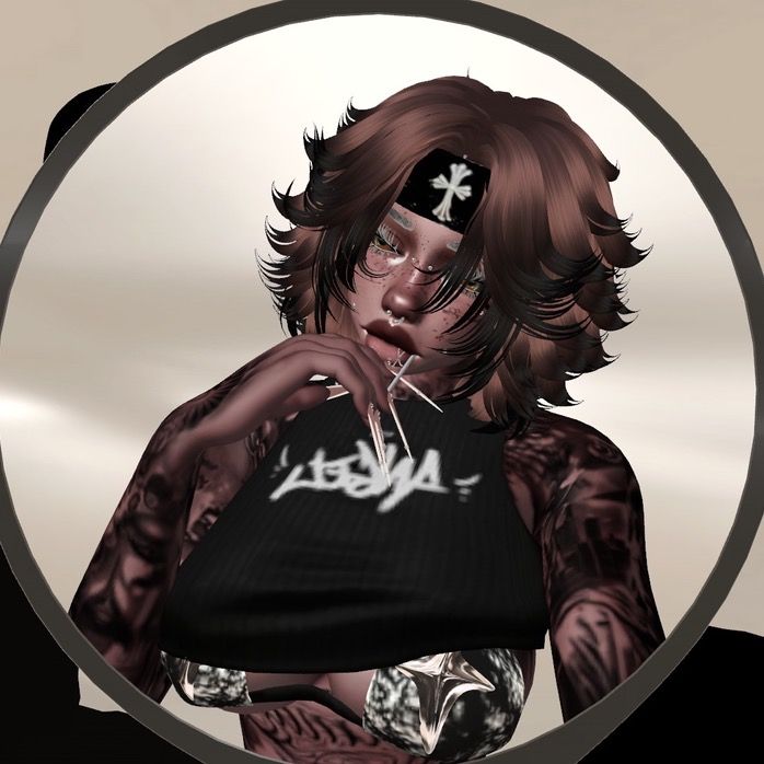 Profile Picture of paula (@lowkey.paula) on Tiktok