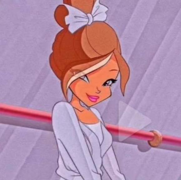 Profile Picture of Arielle Bernal (@arielle_bernal) on Poshmark