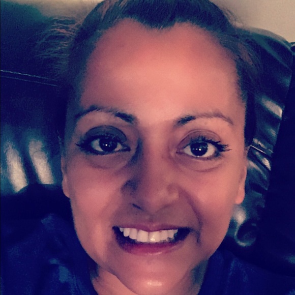 Profile Picture of Marcela Lawrence (@espilaw) on Poshmark